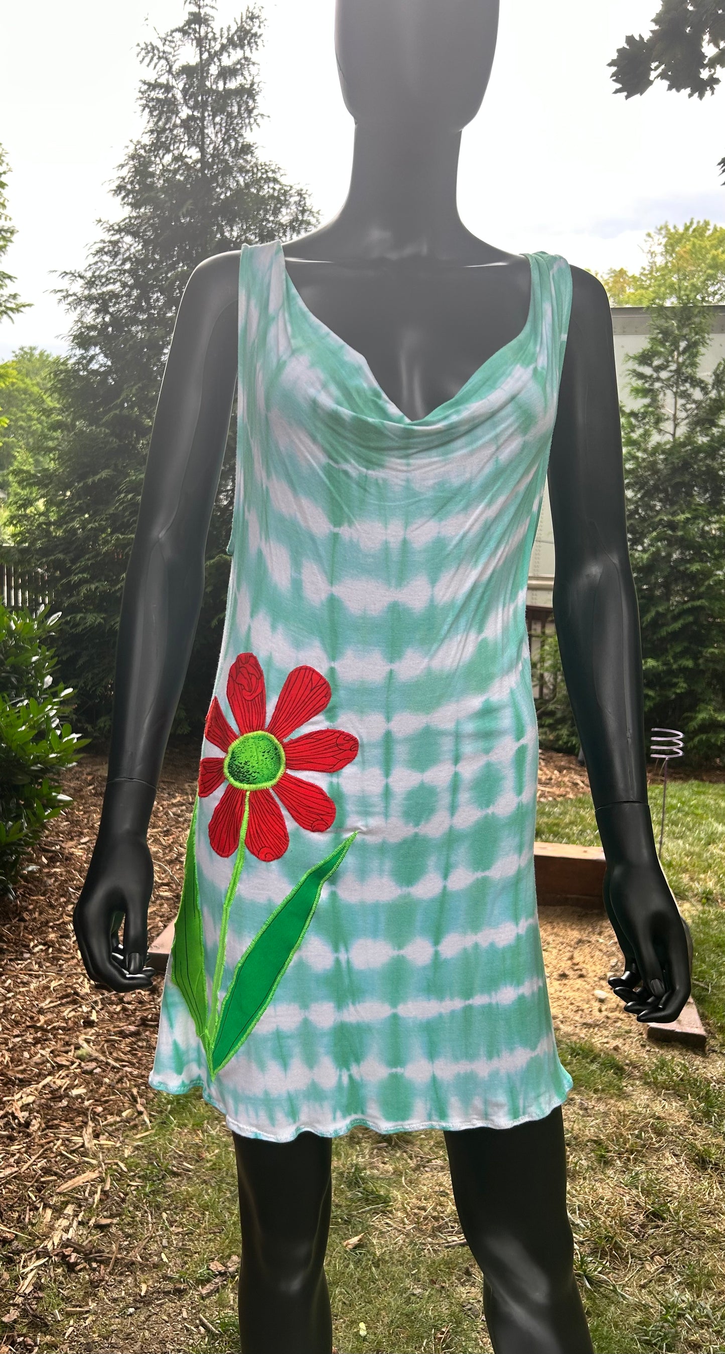 BMFS red daisy tie-dye dress