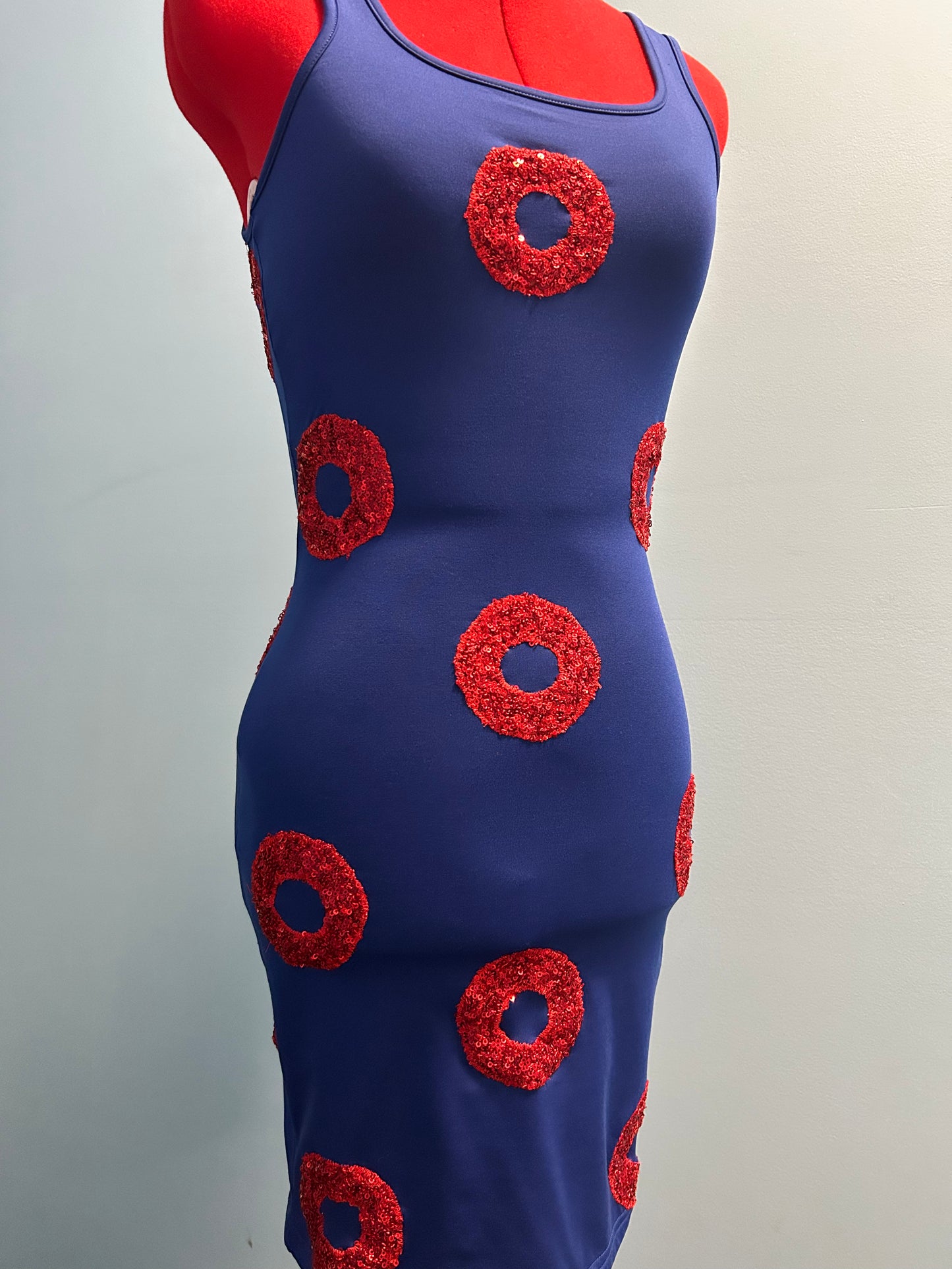 Phishy bodycon dress with red sequin donuts women’s size small